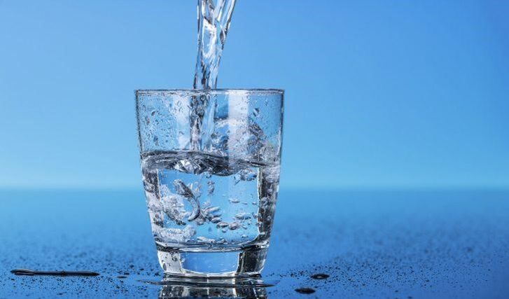 Wasser ist die Grundlage der Trinkernährung