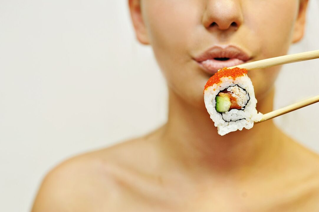 Sushi essen bei japanischer Diät